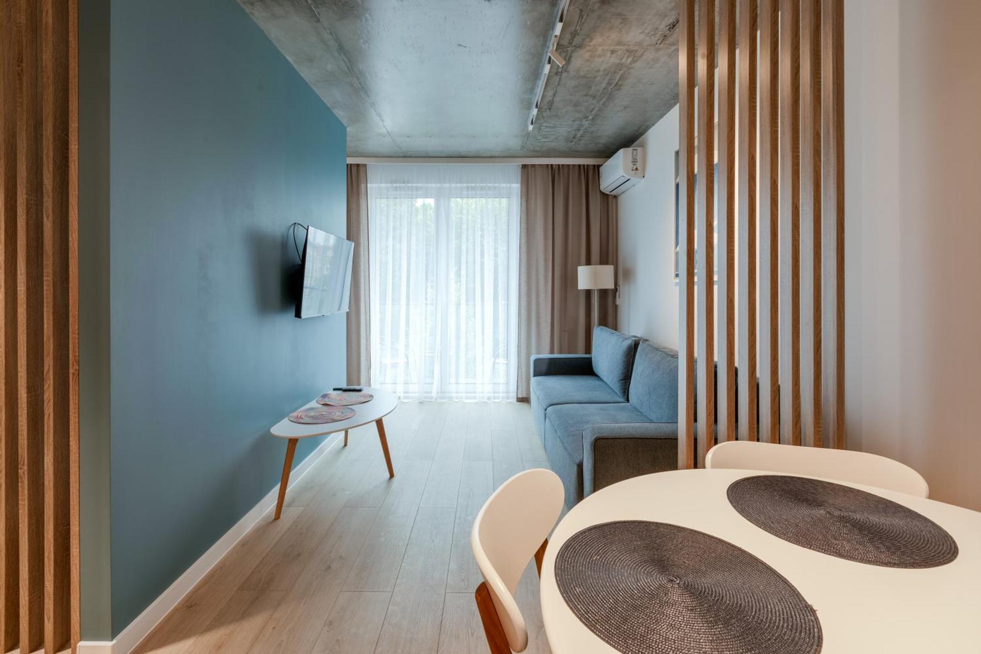 Rent40 Aura 2 Old Town Апартаменти *